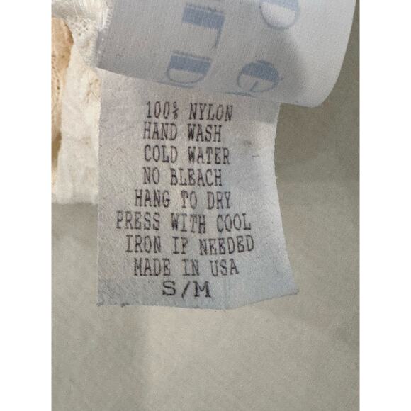 3-Stretch Semi Sheer Sparkle Floral Design Tops by 'Shoulders to Go' Small/Med - Picture 8 of 16